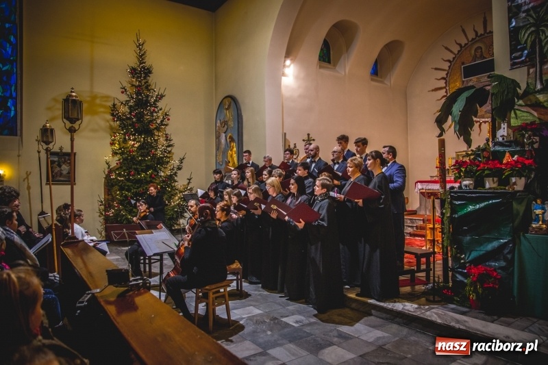 Zdjęcie w galerii na portalu naszraciborz.pl: Wieczór kolęd u św. Anny w Babicach wiadomości z regionu