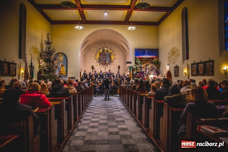 Zdjęcie w galerii na portalu naszraciborz.pl: Wieczór kolęd u św. Anny w Babicach wiadomości z regionu