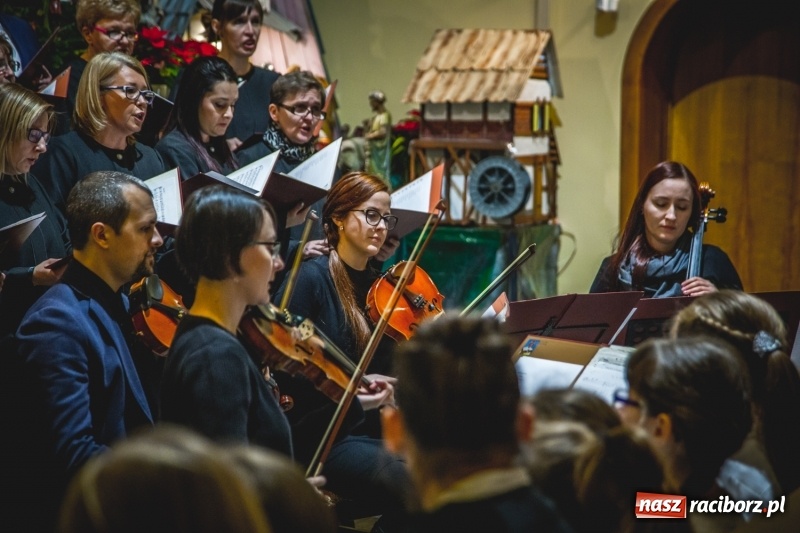 Zdjęcie w galerii na portalu naszraciborz.pl: Wieczór kolęd u św. Anny w Babicach wiadomości z regionu