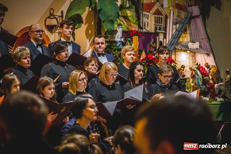 Zdjęcie w galerii na portalu naszraciborz.pl: Wieczór kolęd u św. Anny w Babicach wiadomości z regionu