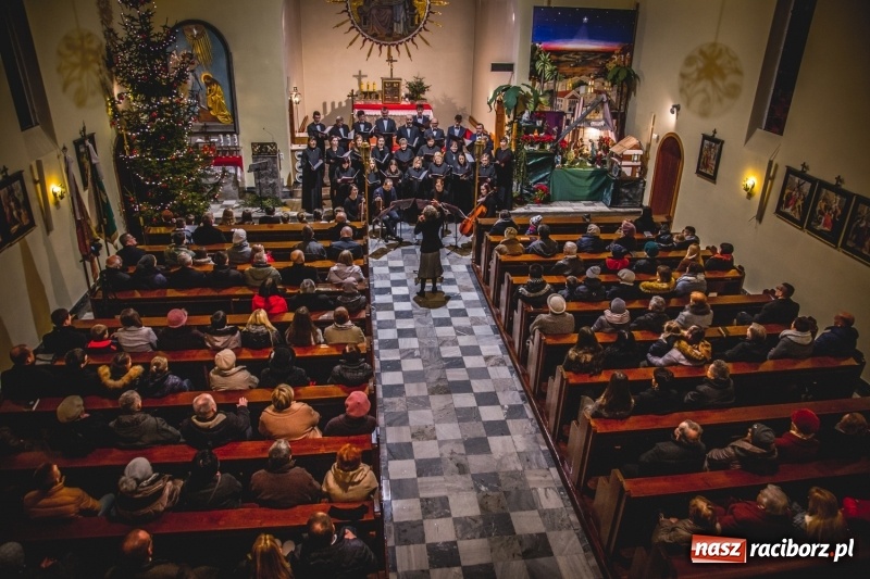 Zdjęcie w galerii na portalu naszraciborz.pl: Wieczór kolęd u św. Anny w Babicach wiadomości z regionu