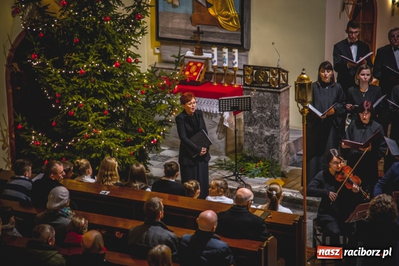 Zdjęcie w galerii na portalu naszraciborz.pl: Wieczór kolęd u św. Anny w Babicach wiadomości z regionu