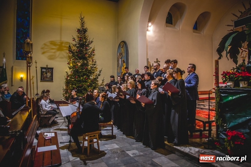 Zdjęcie w galerii na portalu naszraciborz.pl: Wieczór kolęd u św. Anny w Babicach wiadomości z regionu