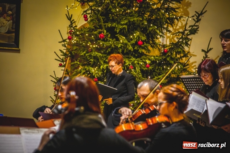 Zdjęcie w galerii na portalu naszraciborz.pl: Wieczór kolęd u św. Anny w Babicach wiadomości z regionu