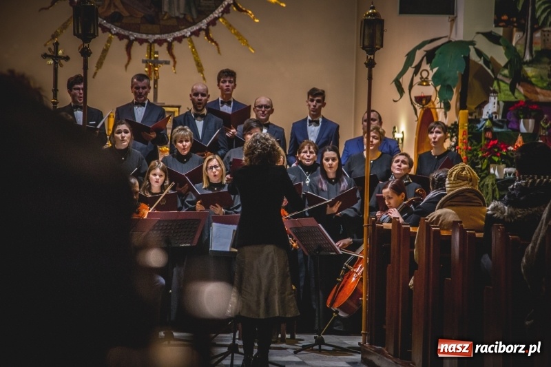 Zdjęcie w galerii na portalu naszraciborz.pl: Wieczór kolęd u św. Anny w Babicach wiadomości z regionu