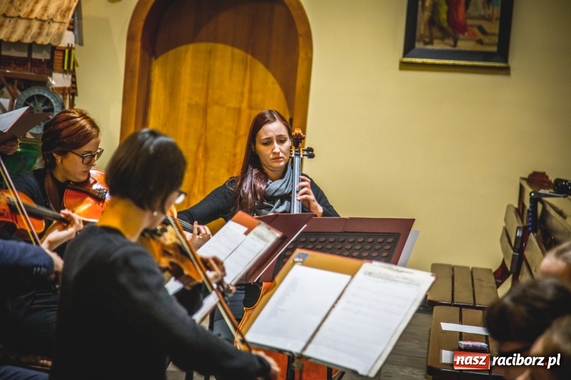 Zdjęcie w galerii na portalu naszraciborz.pl: Wieczór kolęd u św. Anny w Babicach wiadomości z regionu