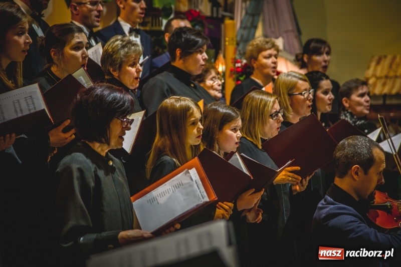 Zdjęcie w galerii na portalu naszraciborz.pl: Wieczór kolęd u św. Anny w Babicach wiadomości z regionu