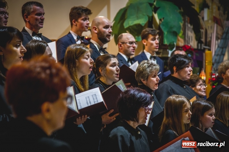 Zdjęcie w galerii na portalu naszraciborz.pl: Wieczór kolęd u św. Anny w Babicach wiadomości z regionu