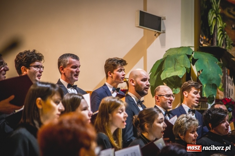 Zdjęcie w galerii na portalu naszraciborz.pl: Wieczór kolęd u św. Anny w Babicach wiadomości z regionu