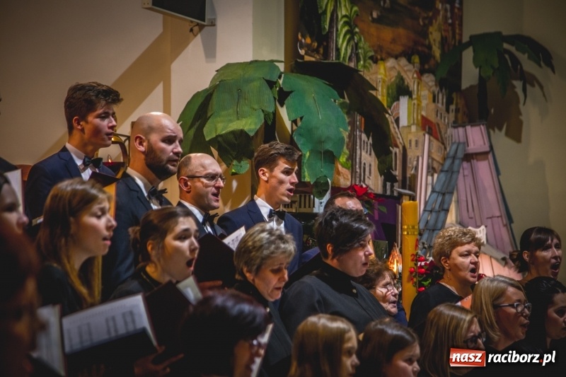 Zdjęcie w galerii na portalu naszraciborz.pl: Wieczór kolęd u św. Anny w Babicach wiadomości z regionu