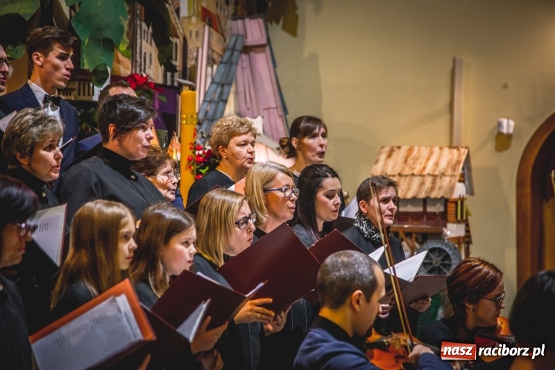 Zdjęcie w galerii na portalu naszraciborz.pl: Wieczór kolęd u św. Anny w Babicach wiadomości z regionu
