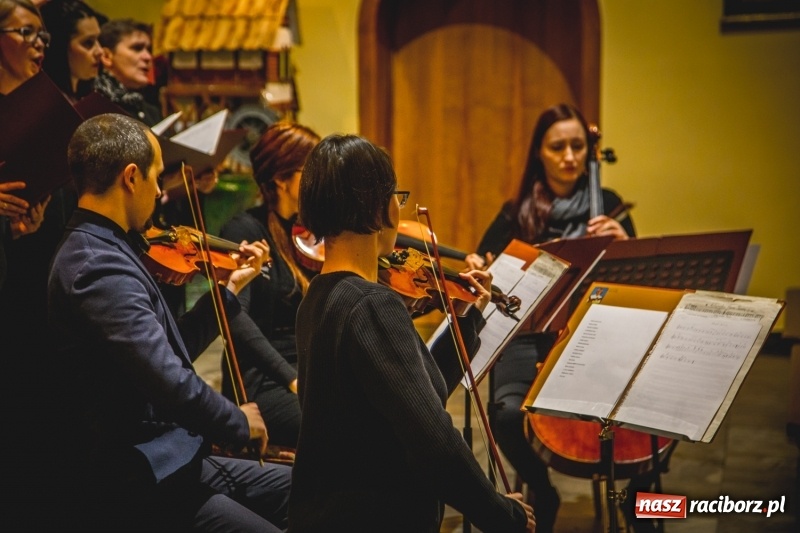Zdjęcie w galerii na portalu naszraciborz.pl: Wieczór kolęd u św. Anny w Babicach wiadomości z regionu