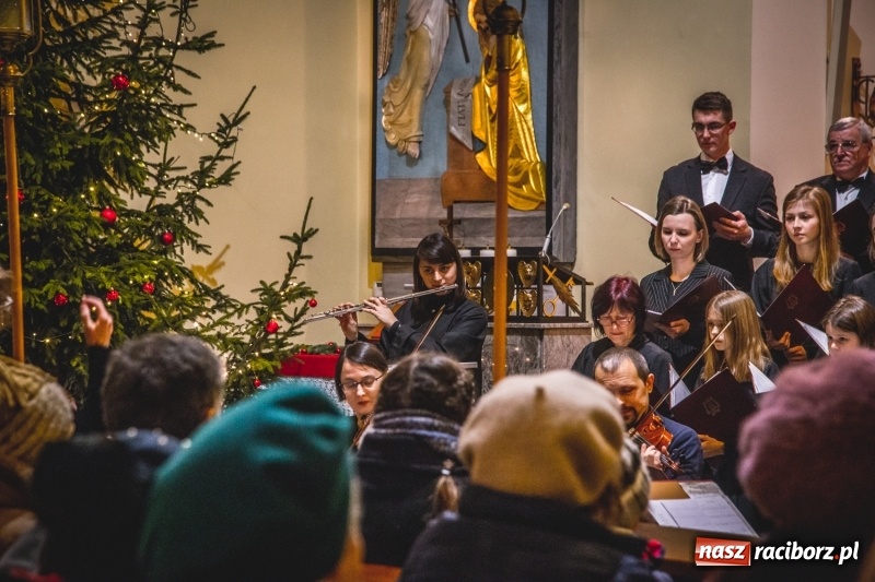 Zdjęcie w galerii na portalu naszraciborz.pl: Wieczór kolęd u św. Anny w Babicach wiadomości z regionu