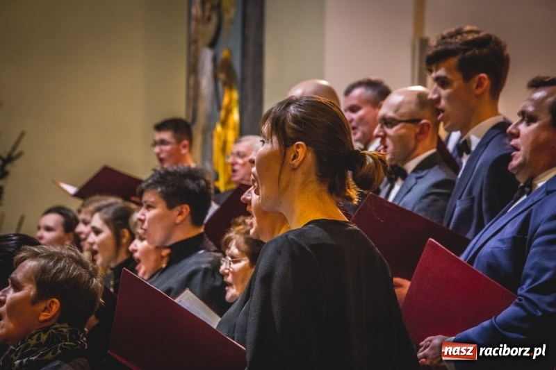 Zdjęcie w galerii na portalu naszraciborz.pl: Wieczór kolęd u św. Anny w Babicach wiadomości z regionu