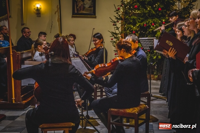 Zdjęcie w galerii na portalu naszraciborz.pl: Wieczór kolęd u św. Anny w Babicach wiadomości z regionu