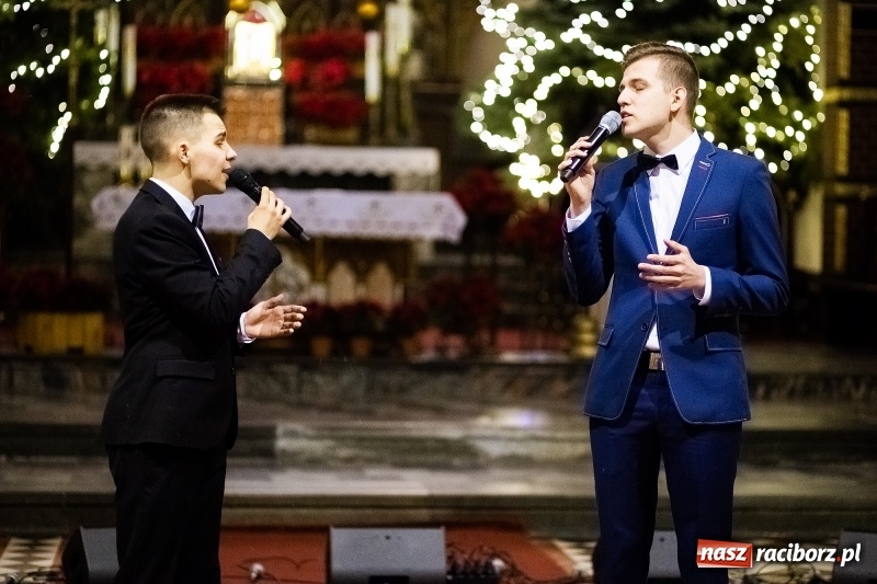 Zdjęcie w galerii na portalu naszraciborz.pl: Koncert Kolęd Tradycyjnych i Pieśni Bożonarodzeniowych w kościele św. Mikołaja wiadomości z regionu