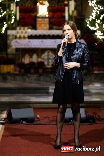 Zdjęcie w galerii na portalu naszraciborz.pl: Koncert Kolęd Tradycyjnych i Pieśni Bożonarodzeniowych w kościele św. Mikołaja wiadomości z regionu