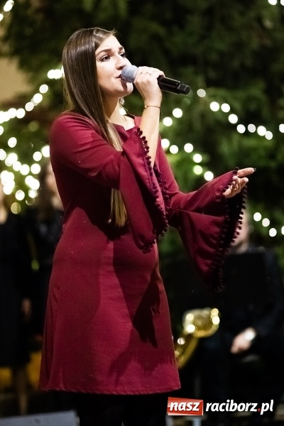 Zdjęcie w galerii na portalu naszraciborz.pl: Koncert Kolęd Tradycyjnych i Pieśni Bożonarodzeniowych w kościele św. Mikołaja wiadomości z regionu