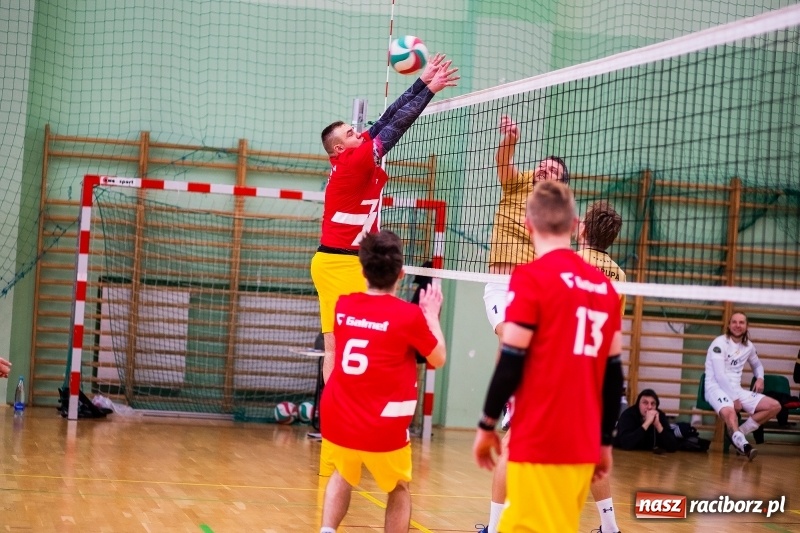 Zdjęcie w galerii na portalu naszraciborz.pl: RLPS: Ciekawy pojedynek okazał się niewypałem. Walkower dla Leśnej Perły wiadomości z regionu