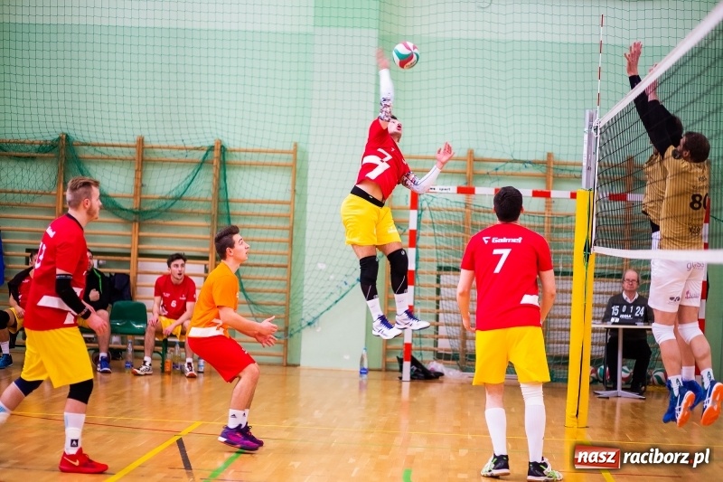 Zdjęcie w galerii na portalu naszraciborz.pl: RLPS: Ciekawy pojedynek okazał się niewypałem. Walkower dla Leśnej Perły wiadomości z regionu