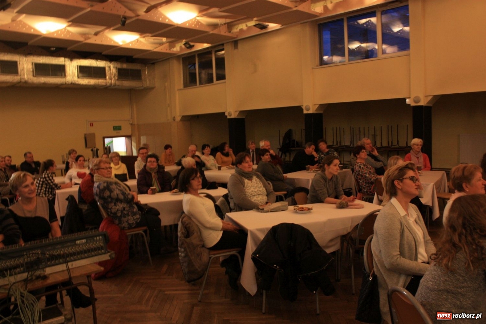 Zdjęcie w galerii na portalu naszraciborz.pl: Wieczór kolęd w krzanowickim MOK za nami wiadomości z regionu