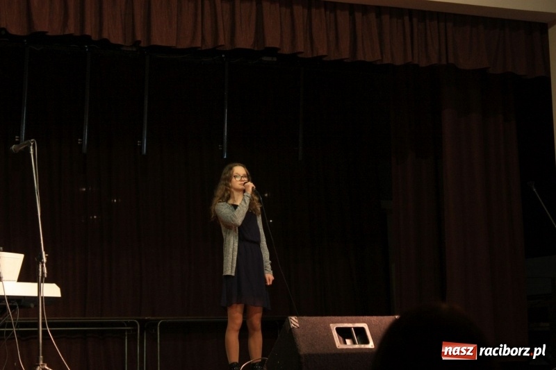 Zdjęcie w galerii na portalu naszraciborz.pl: Wieczór kolęd w krzanowickim MOK za nami wiadomości z regionu