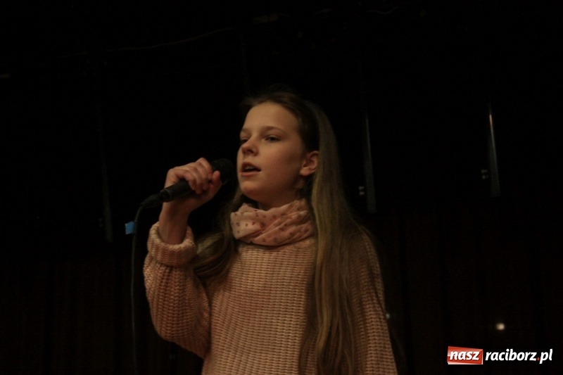 Zdjęcie w galerii na portalu naszraciborz.pl: Wieczór kolęd w krzanowickim MOK za nami wiadomości z regionu