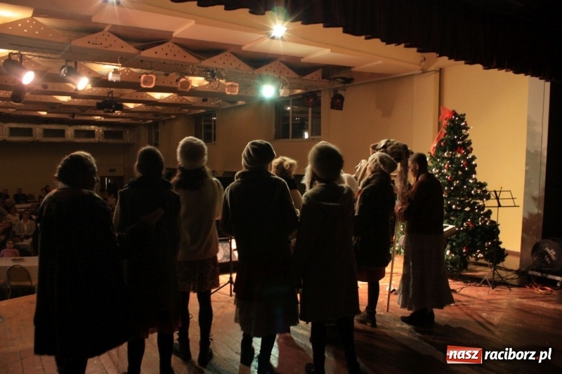 Zdjęcie w galerii na portalu naszraciborz.pl: Wieczór kolęd w krzanowickim MOK za nami wiadomości z regionu
