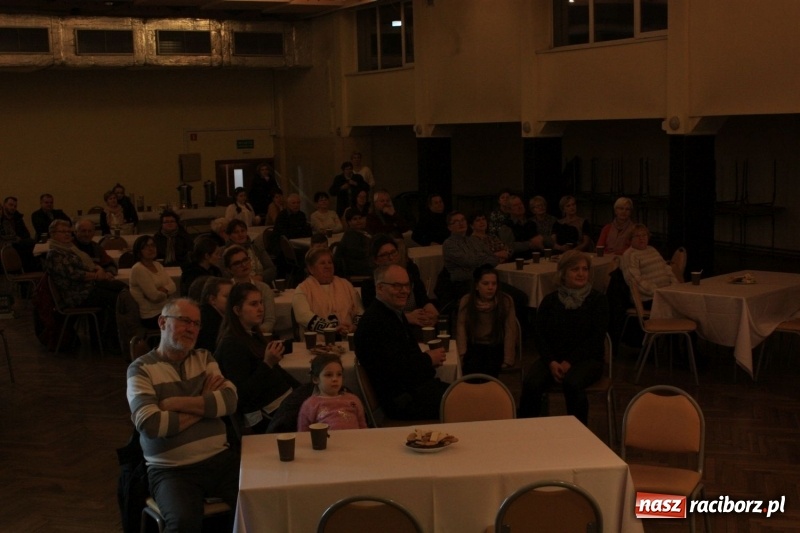 Zdjęcie w galerii na portalu naszraciborz.pl: Wieczór kolęd w krzanowickim MOK za nami wiadomości z regionu