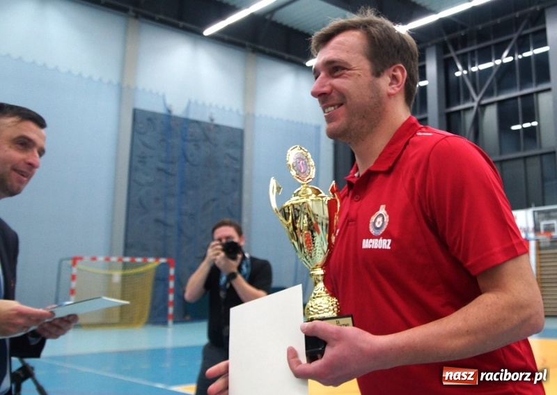 Zdjęcie w galerii na portalu naszraciborz.pl: Sędziowie raciborskiego Podokręgu ósmą siłą na Śląsku wiadomości z regionu