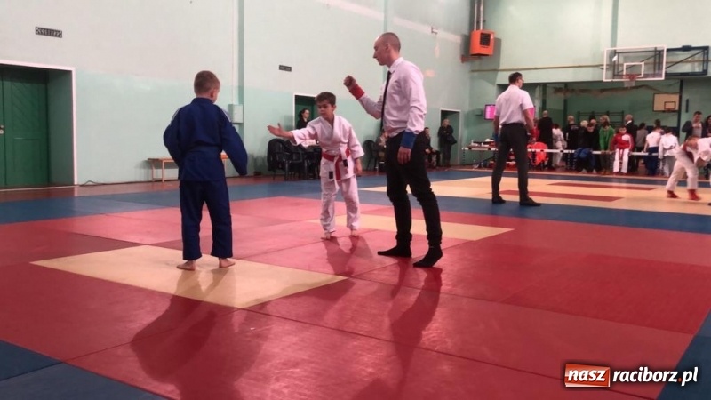 Zdjęcie w galerii na portalu naszraciborz.pl: Dziewięć medali Łamatorów w Mysłowicach wiadomości z regionu