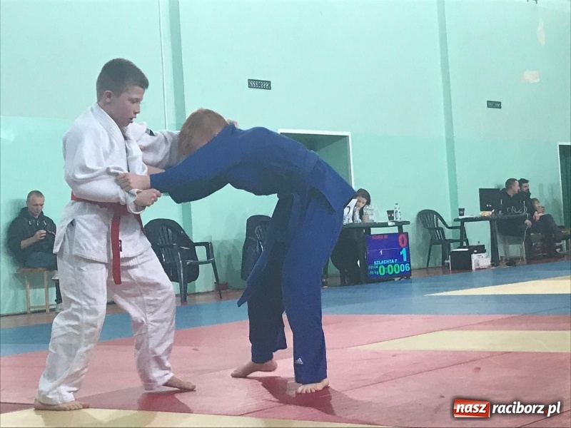 Zdjęcie w galerii na portalu naszraciborz.pl: Dziewięć medali Łamatorów w Mysłowicach wiadomości z regionu