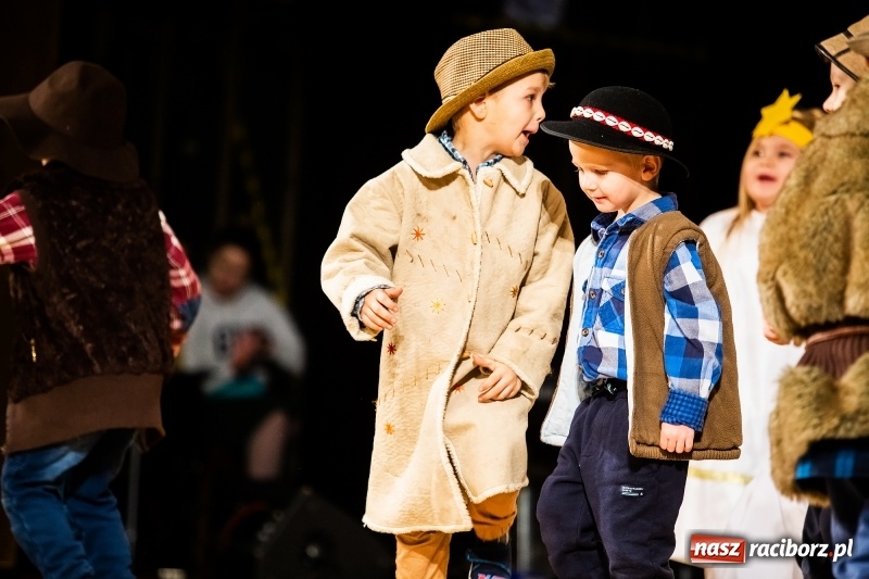 Zdjęcie w galerii na portalu naszraciborz.pl: Powiatowy Przegląd Widowisk Bożonarodzeniowych w RCK wiadomości z regionu