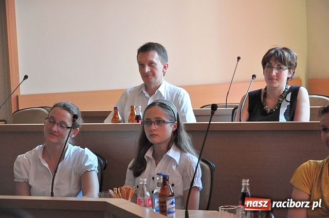 Zdjęcie w galerii na portalu naszraciborz.pl: W oswajaniu ortografii najlepsza SP 13 wiadomości z regionu