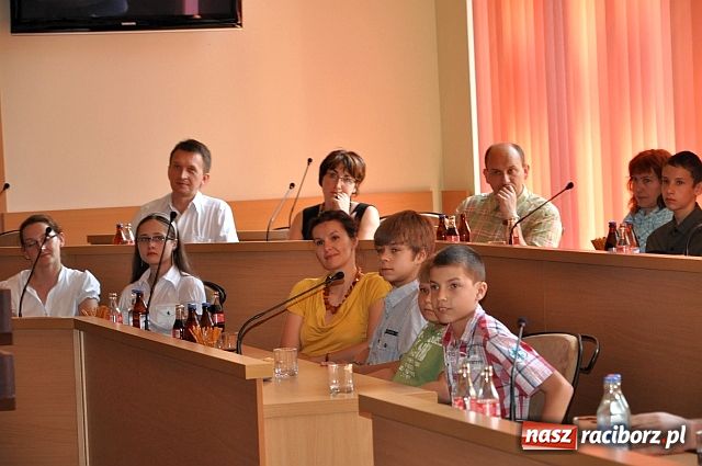 Zdjęcie w galerii na portalu naszraciborz.pl: W oswajaniu ortografii najlepsza SP 13 wiadomości z regionu