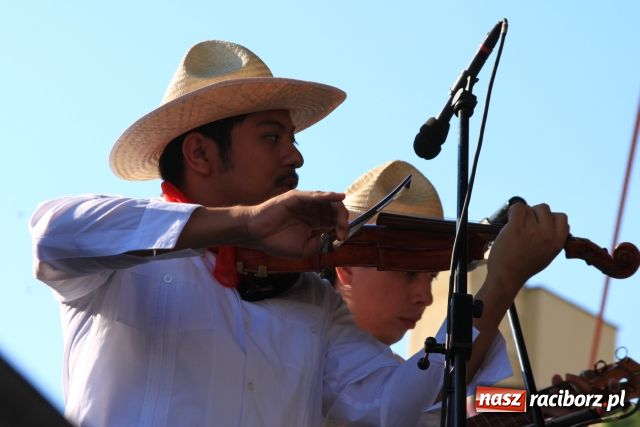 Zdjęcie w galerii na portalu naszraciborz.pl: Chórzyści, Meksykanie i węgierskie rytmy wiadomości z regionu