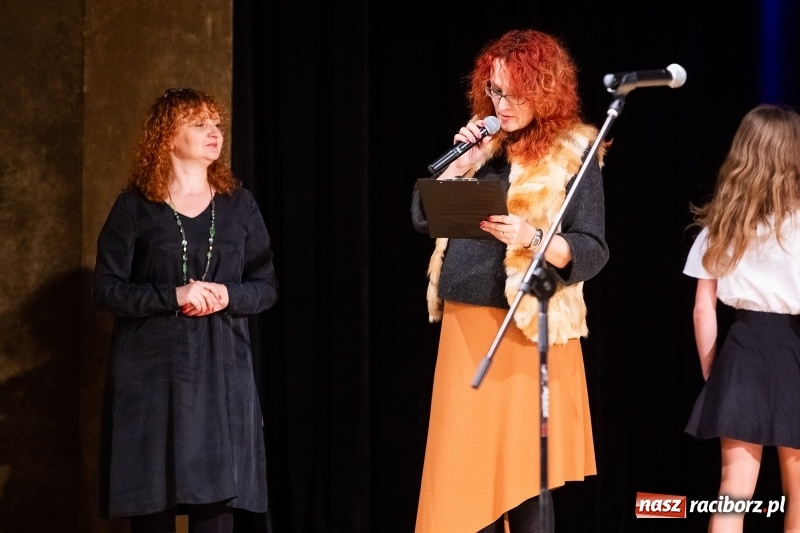 Zdjęcie w galerii na portalu naszraciborz.pl: Finał Powiatowego Przeglądu Widowisk Bożonarodzeniowych wiadomości z regionu