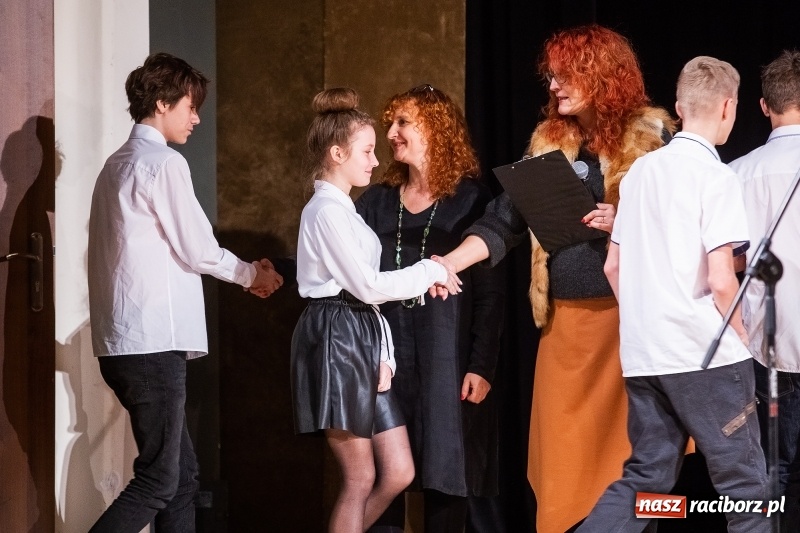 Zdjęcie w galerii na portalu naszraciborz.pl: Finał Powiatowego Przeglądu Widowisk Bożonarodzeniowych wiadomości z regionu