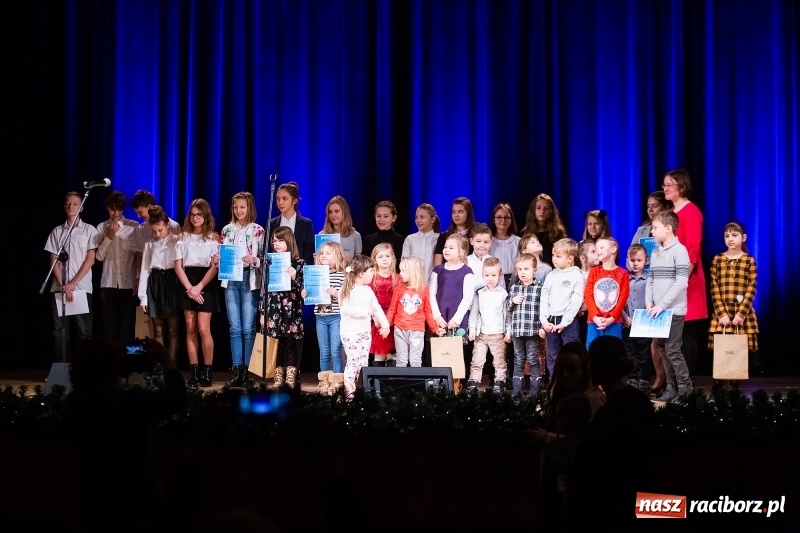 Zdjęcie w galerii na portalu naszraciborz.pl: Finał Powiatowego Przeglądu Widowisk Bożonarodzeniowych wiadomości z regionu