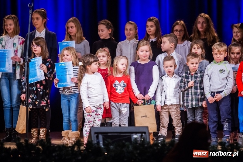 Zdjęcie w galerii na portalu naszraciborz.pl: Finał Powiatowego Przeglądu Widowisk Bożonarodzeniowych wiadomości z regionu