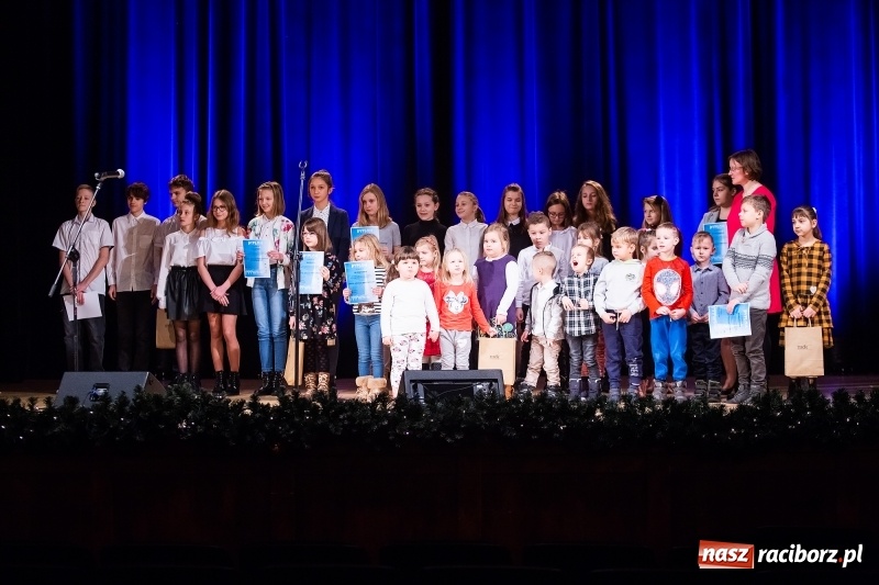 Zdjęcie w galerii na portalu naszraciborz.pl: Finał Powiatowego Przeglądu Widowisk Bożonarodzeniowych wiadomości z regionu