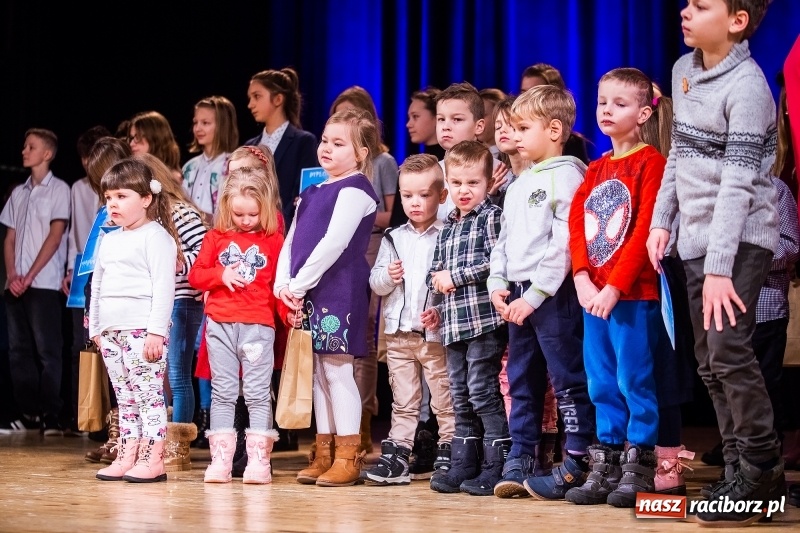 Zdjęcie w galerii na portalu naszraciborz.pl: Finał Powiatowego Przeglądu Widowisk Bożonarodzeniowych wiadomości z regionu