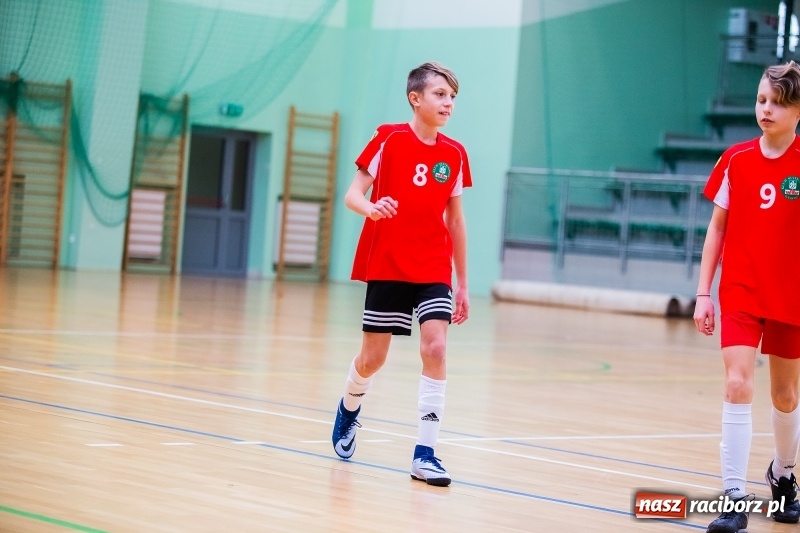 Zdjęcie w galerii na portalu naszraciborz.pl: Halowy Turniej Piłki Nożnej Bajtel w Arenie Rafako wiadomości z regionu