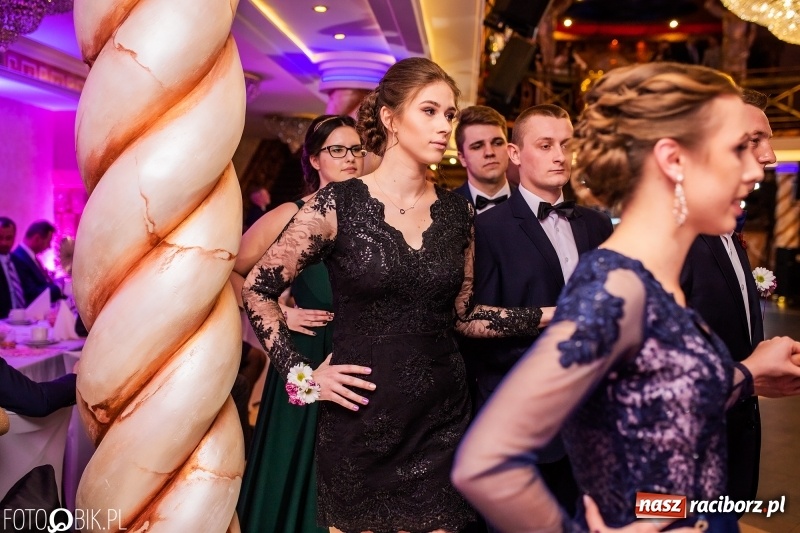 Zdjęcie w galerii na portalu naszraciborz.pl: Poloneza czas zacząć. Ekonomik bawi się w Acropolis w Pokrzywnicy FOTO i WIDEO wiadomości z regionu