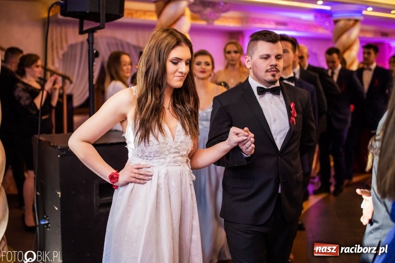 Zdjęcie w galerii na portalu naszraciborz.pl: Poloneza czas zacząć. Ekonomik bawi się w Acropolis w Pokrzywnicy FOTO i WIDEO wiadomości z regionu