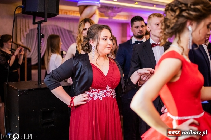 Zdjęcie w galerii na portalu naszraciborz.pl: Poloneza czas zacząć. Ekonomik bawi się w Acropolis w Pokrzywnicy FOTO i WIDEO wiadomości z regionu