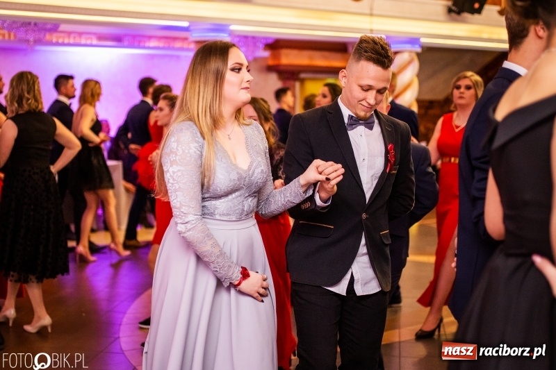 Zdjęcie w galerii na portalu naszraciborz.pl: Poloneza czas zacząć. Ekonomik bawi się w Acropolis w Pokrzywnicy FOTO i WIDEO wiadomości z regionu