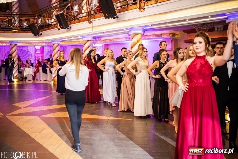 Zdjęcie w galerii na portalu naszraciborz.pl: Poloneza czas zacząć. Ekonomik bawi się w Acropolis w Pokrzywnicy FOTO i WIDEO wiadomości z regionu