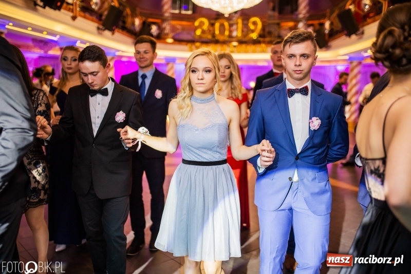 Zdjęcie w galerii na portalu naszraciborz.pl: Poloneza czas zacząć. Ekonomik bawi się w Acropolis w Pokrzywnicy FOTO i WIDEO wiadomości z regionu