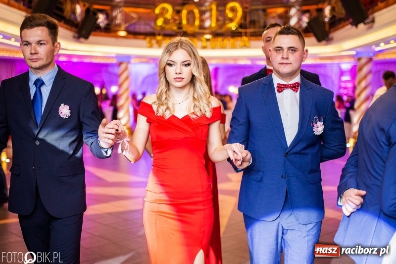 Zdjęcie w galerii na portalu naszraciborz.pl: Poloneza czas zacząć. Ekonomik bawi się w Acropolis w Pokrzywnicy FOTO i WIDEO wiadomości z regionu